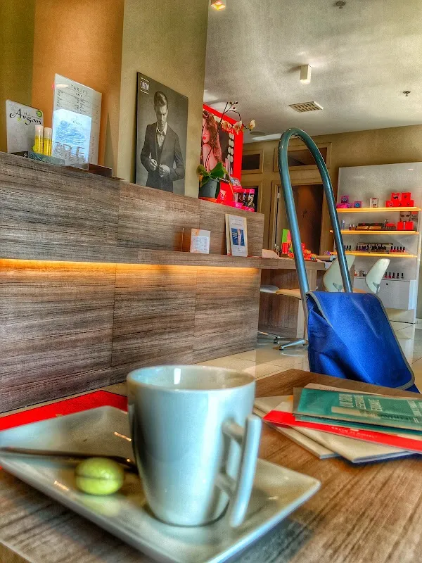 Carlo studio