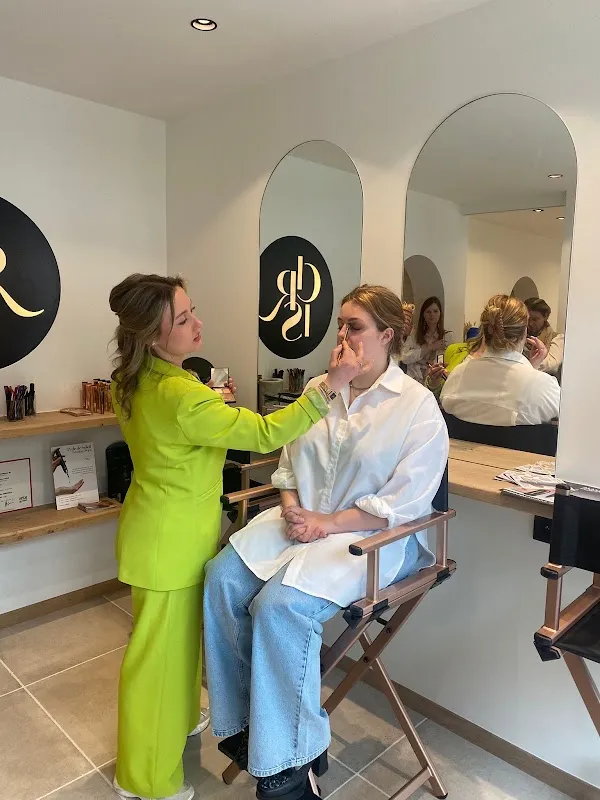 Ciris beauty clinic