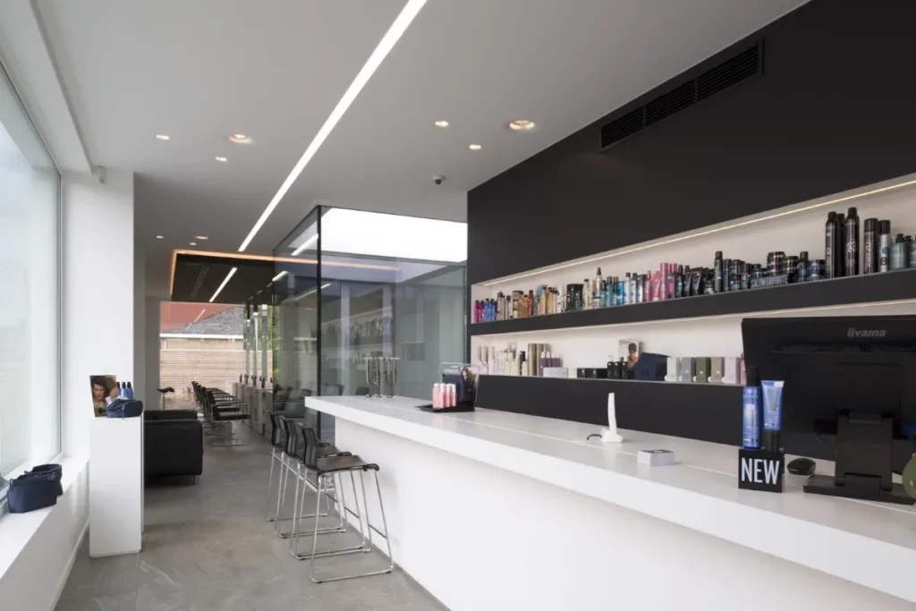 Essentials – Hair Stylist