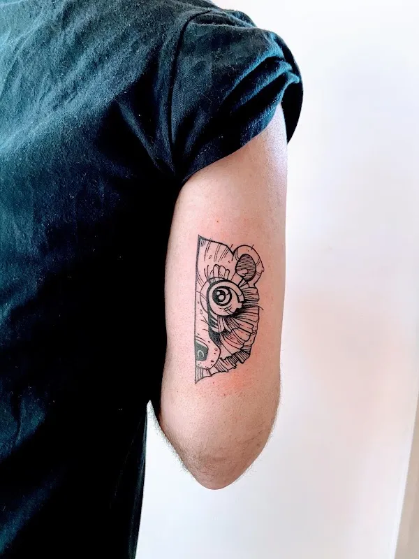 Fleauzart Tattoo