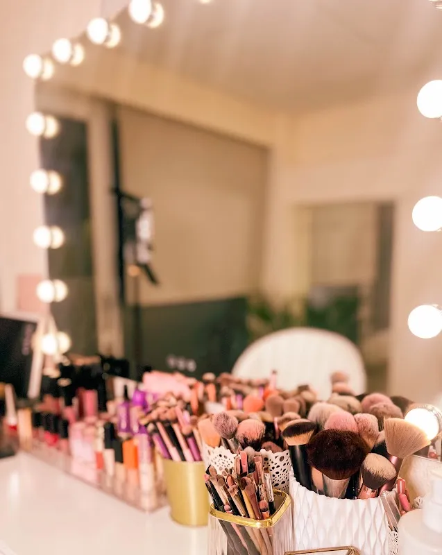 GlowbyAmanat- MAKEUP & HAIR artist