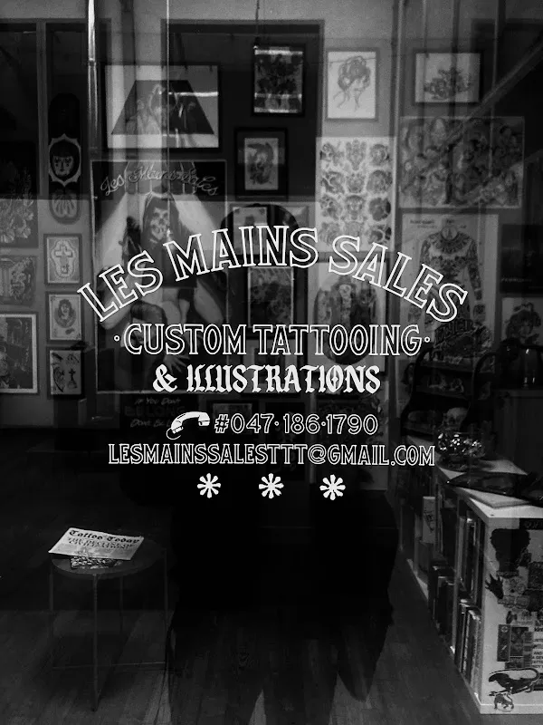 LES MAINS SALES TATTOO