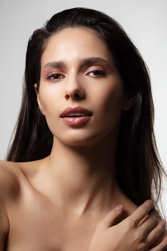 Makeup & hair artist Ana Fischer