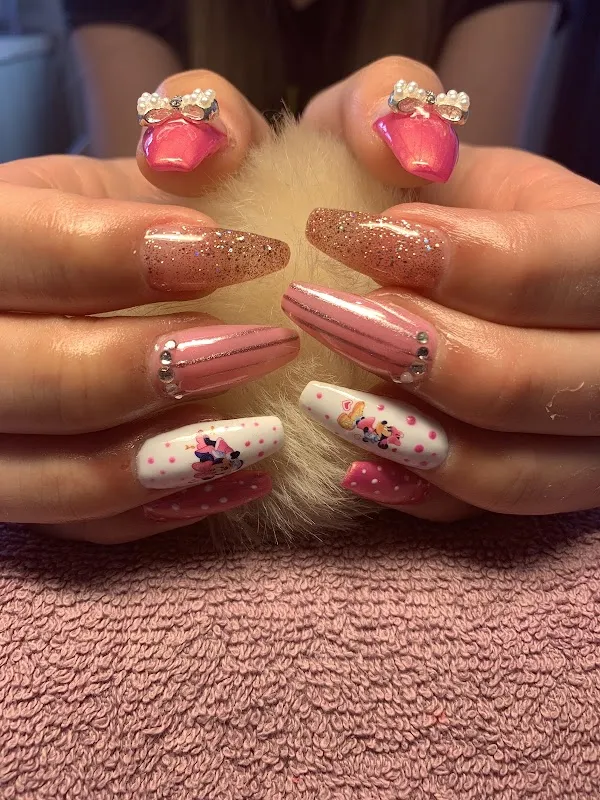 Schoonheidssalon / Schoonheydts Nathalier