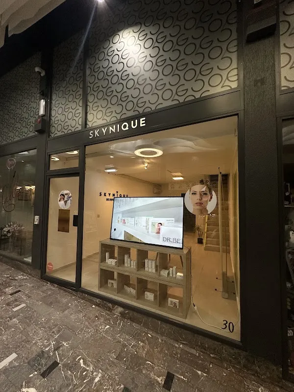 Skynique Beauty Salon